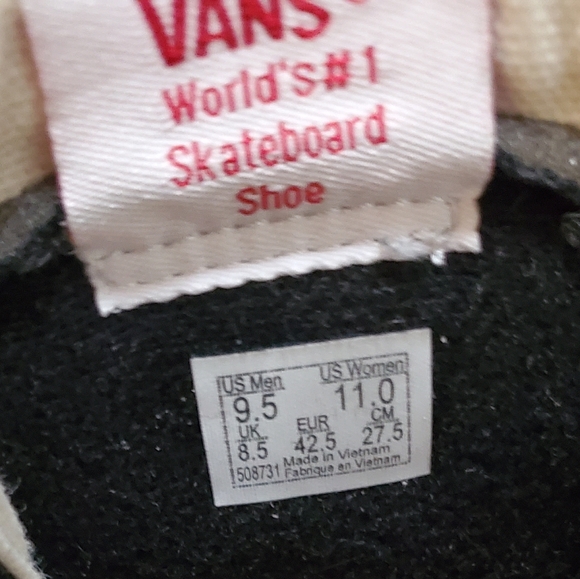 VANS - Picture 5 of 5